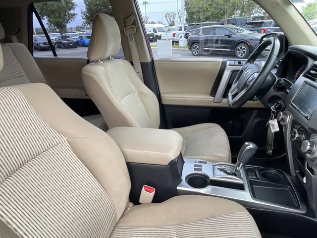 Used 2014 Toyota 4Runner SR5 image 33