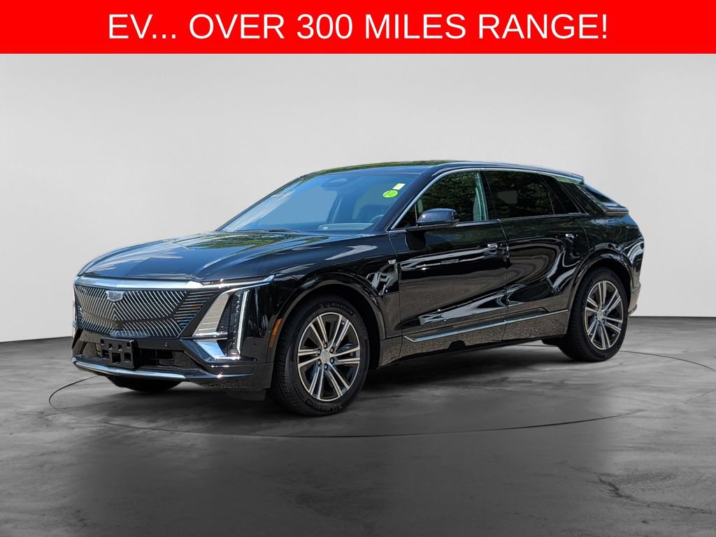 Used 2024 Cadillac Lyriq Luxury w/ LPO, Floor Liner Package AWD/4WD image 3