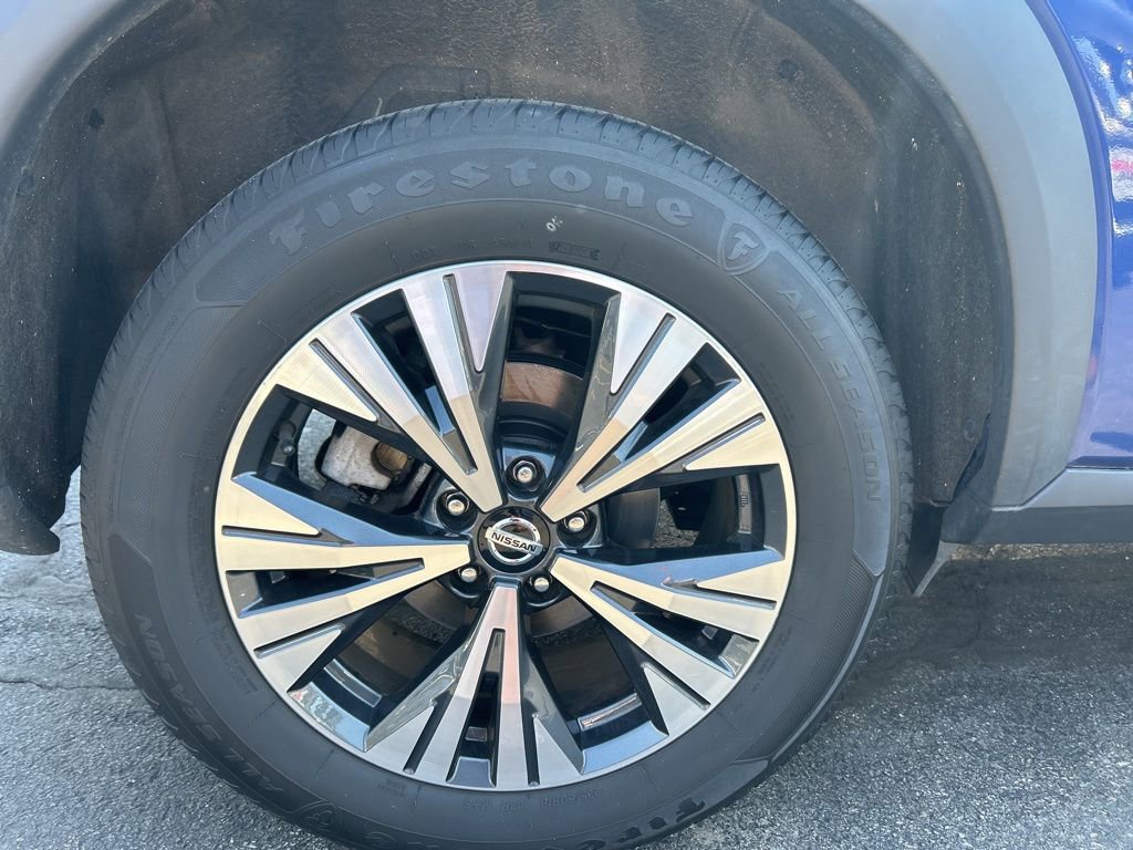 Certified 2021 Nissan Rogue SV image 10