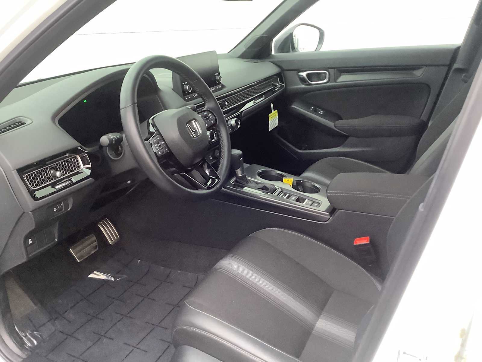 Certified 2025 Honda Civic Sport image 3