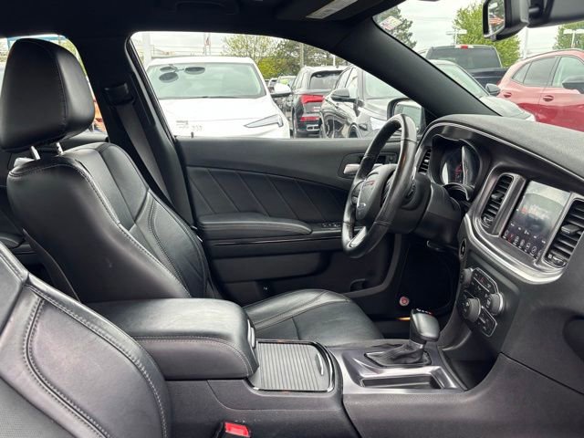 Used 2017 Dodge Charger SXT w/ AWD Plus Group image 13