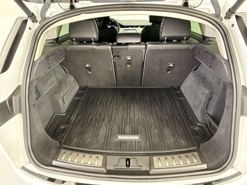 Certified 2023 Land Rover Range Rover Evoque R-Dynamic S image 27