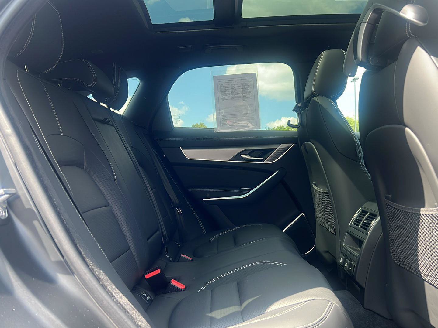 Certified 2026 Jaguar F-PACE R-Dynamic S AWD/4WD image 26