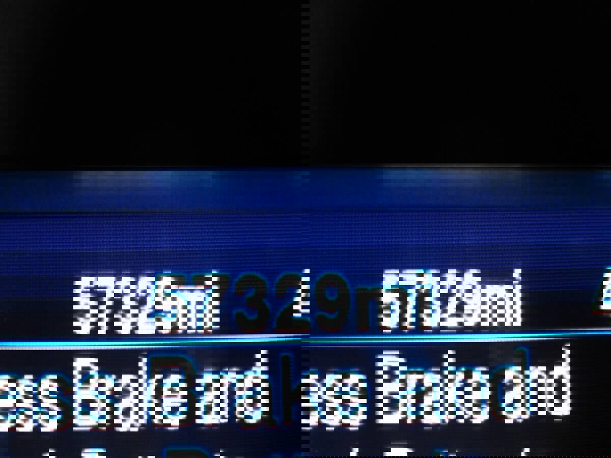 Used 2013 Chrysler 300 C w/ Light Group RWD image 9