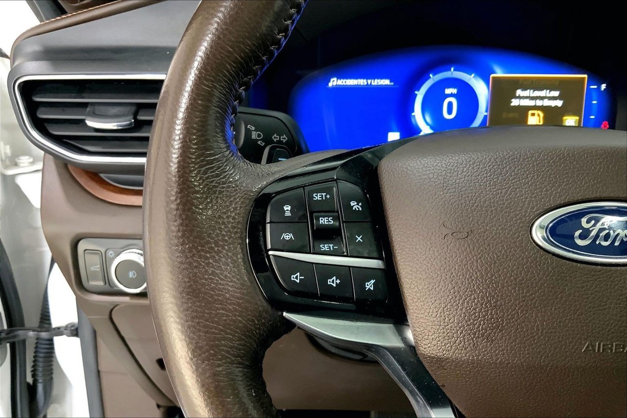 Used 2021 Ford Explorer King Ranch w/ Premium Technology Package AWD/4WD image 21
