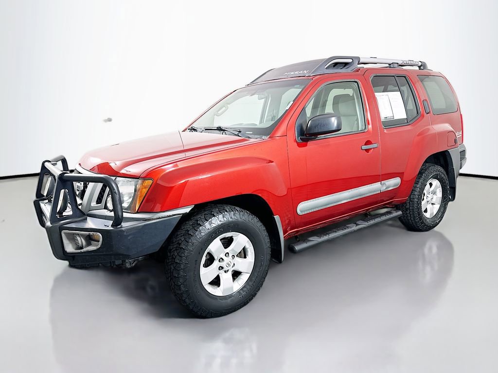 Used 2013 Nissan Xterra S w/ Value Package image 3