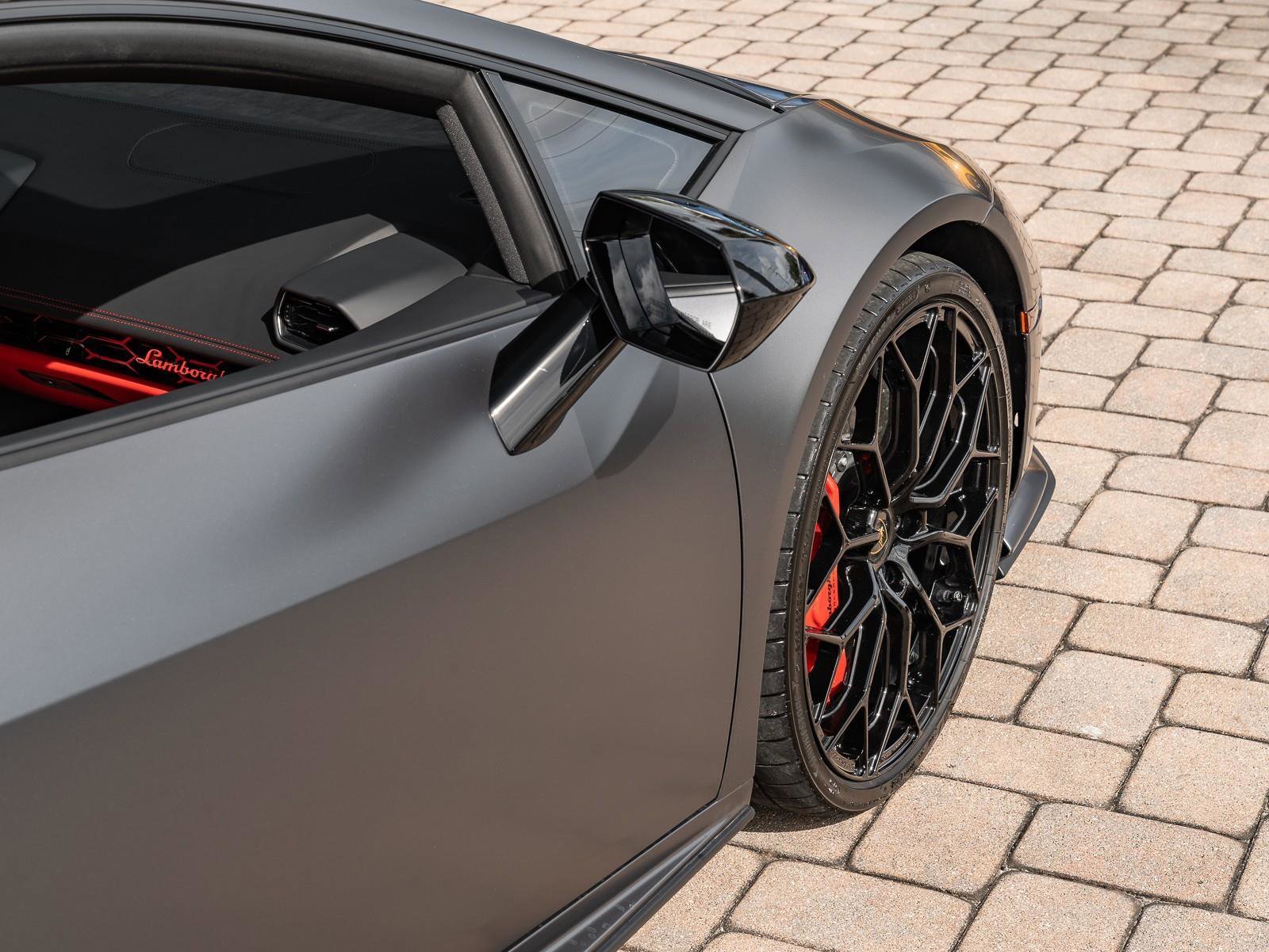 Used 2024 Lamborghini Huracan Tecnica image 49