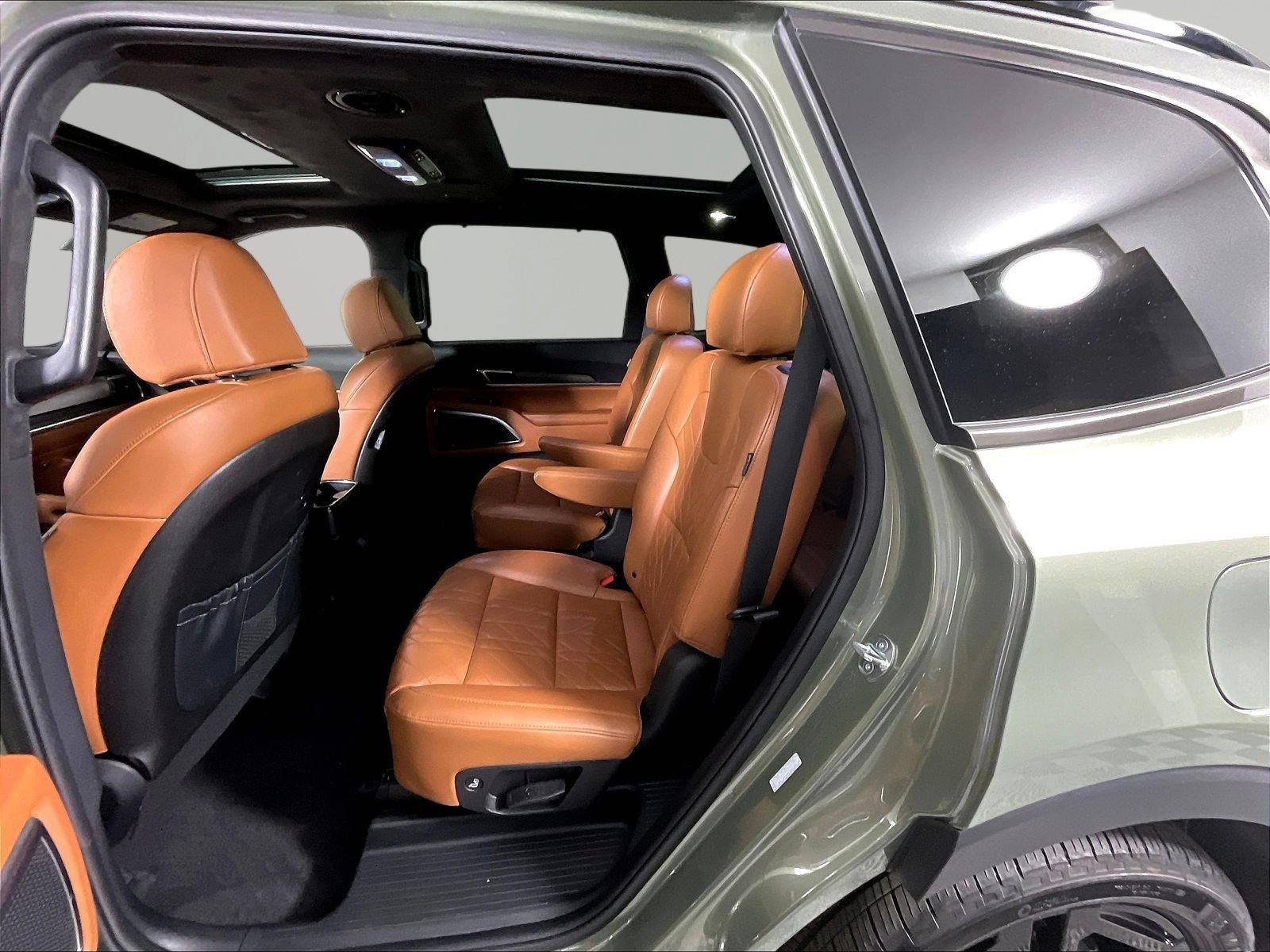 Certified 2025 Kia Telluride SX Prestige X-Line AWD/4WD image 22