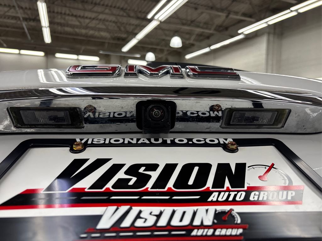 Used 2022 GMC Terrain SLT image 16