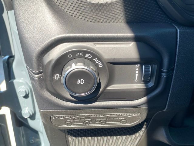 New 2025 Jeep Wrangler Unlimited Rubicon w/ Safety Group AWD/4WD image 26