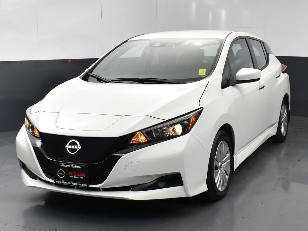 Used 2024 Nissan Leaf S image 3