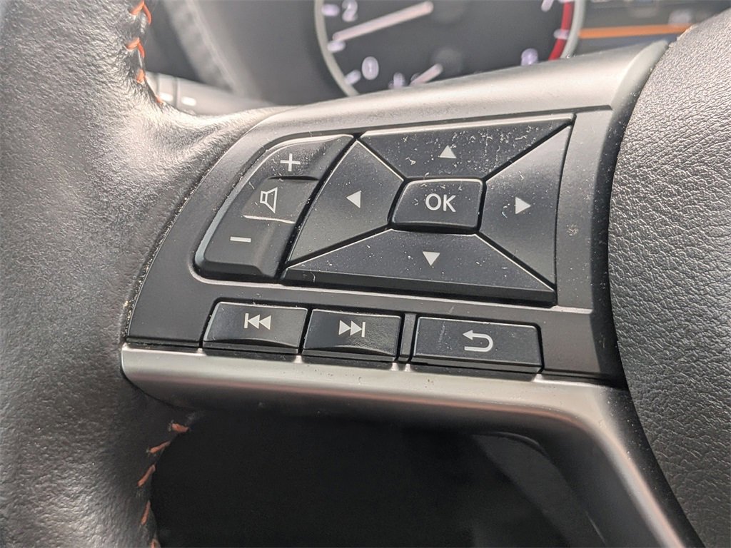 Used 2023 Nissan Sentra SR w/ SR Premium Package image 23