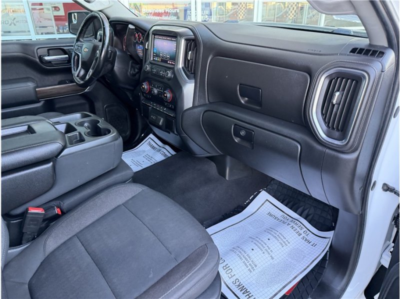 Used 2019 Chevrolet Silverado 1500 LT w/ All-Star Edition AWD/4WD image 27