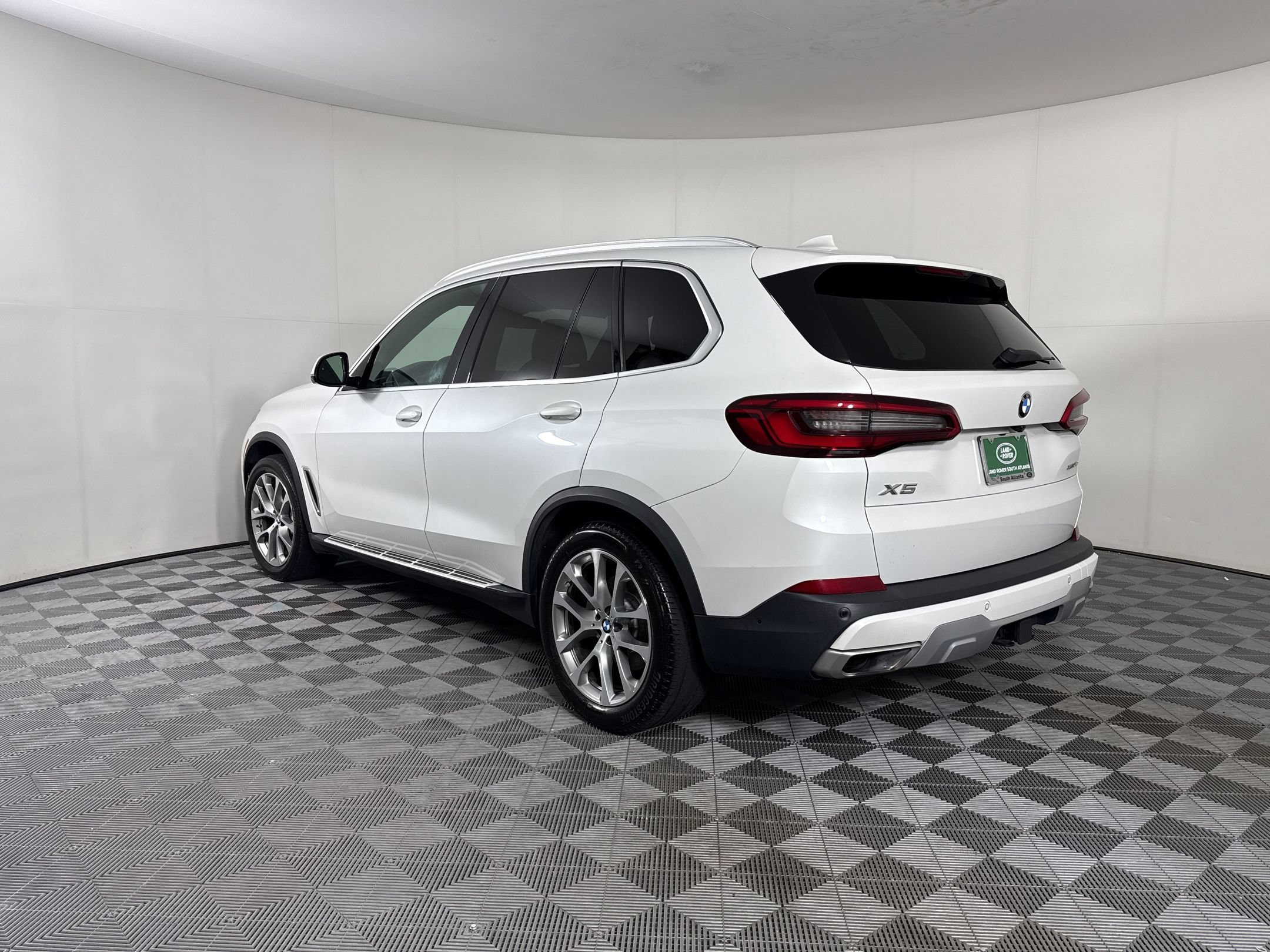 Used 2020 BMW X5 xDrive40i w/ Convenience Package AWD/4WD image 3