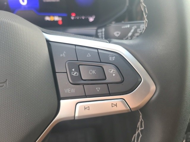 Used 2024 Volkswagen Taos SE w/ Panoramic Sunroof Package image 21