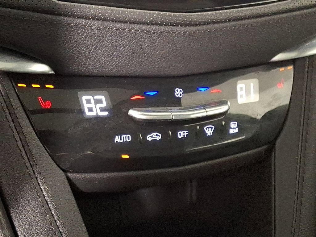 Used 2023 Cadillac XT5 Premium Luxury w/ LPO, Floor Liner Package AWD/4WD image 17