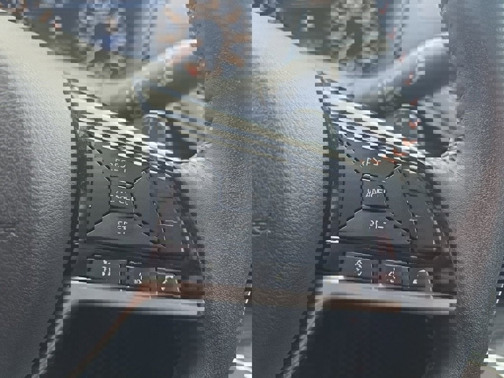 Used 2021 Nissan Altima 2.5 SR w/ SR Premium Package image 21