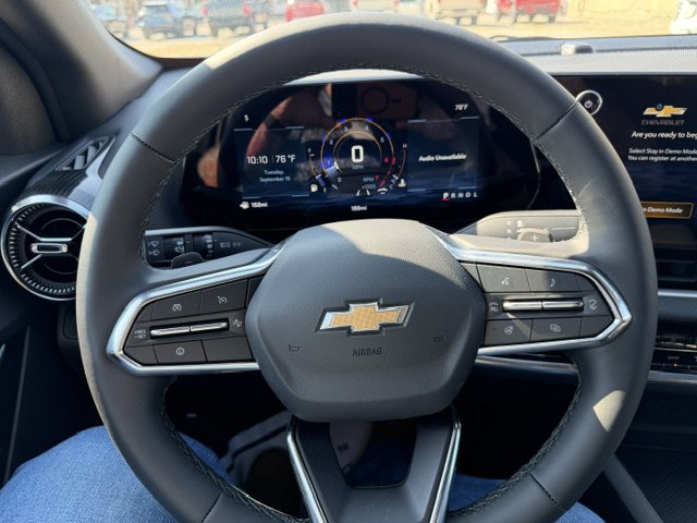New 2027 Chevrolet Equinox LT w/ Safety and Technology Package FWD image 11