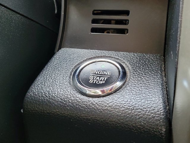 Used 2015 Ford F150 Lariat RWD image 29