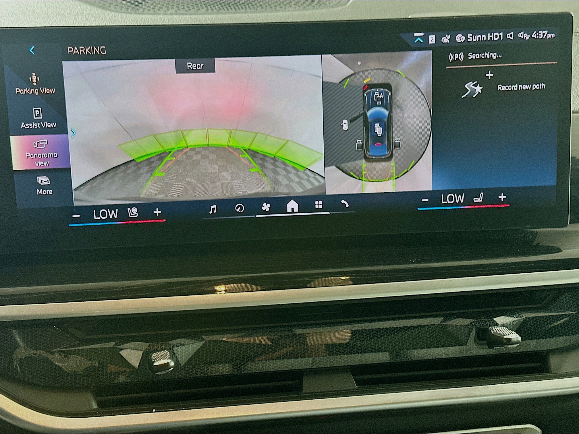 Used 2024 BMW X6 xDrive40i w/ Parking Assistance Package image 23