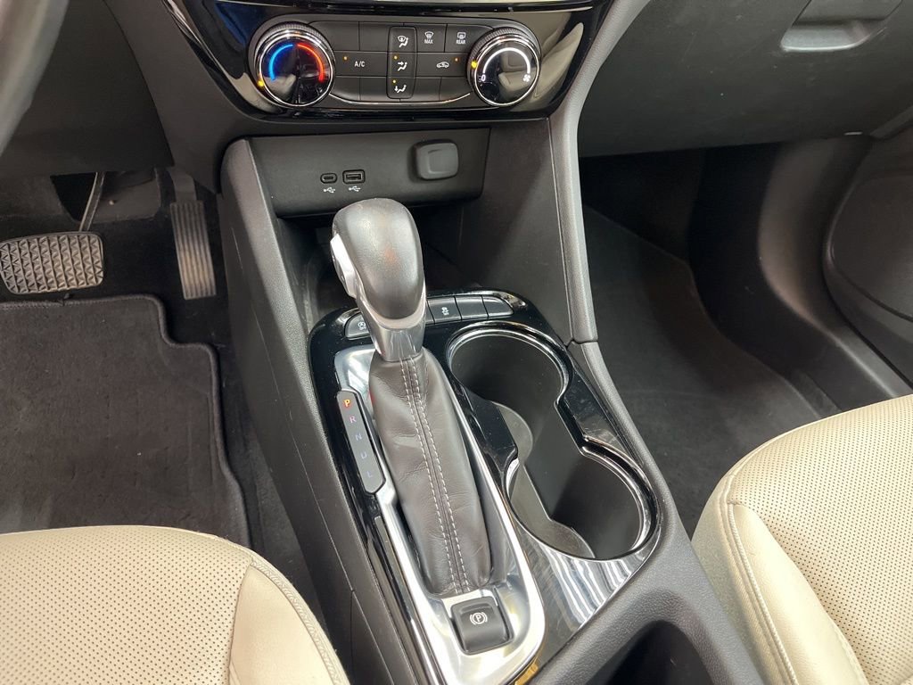 Used 2024 Buick Encore GX Sport Touring FWD image 25