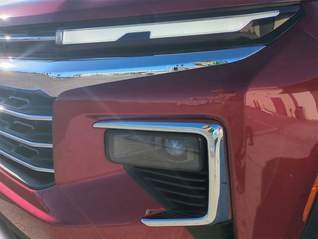 Used 2025 Chevrolet Traverse LT image 10