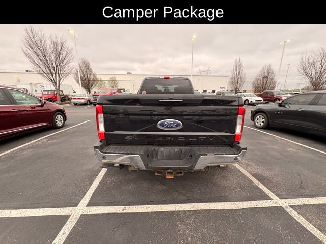 Used 2017 Ford F350 XLT w/ XLT Premium Package image 8