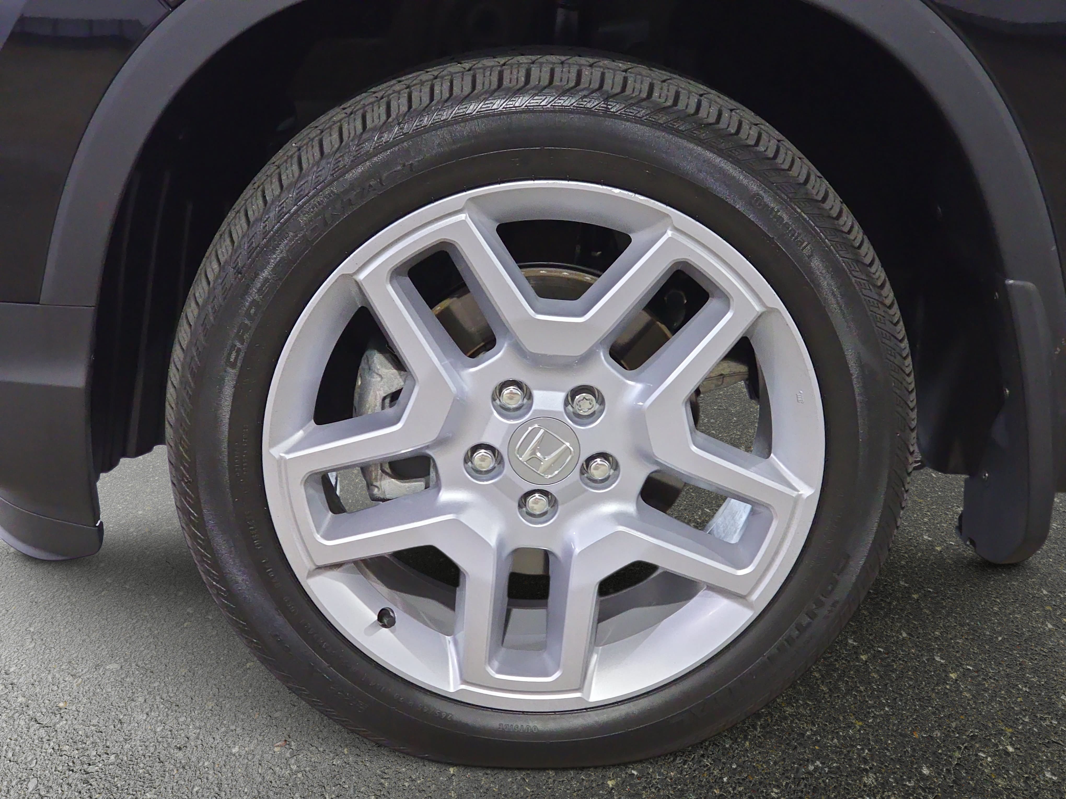 Certified 2025 Honda Passport EX-L image 32