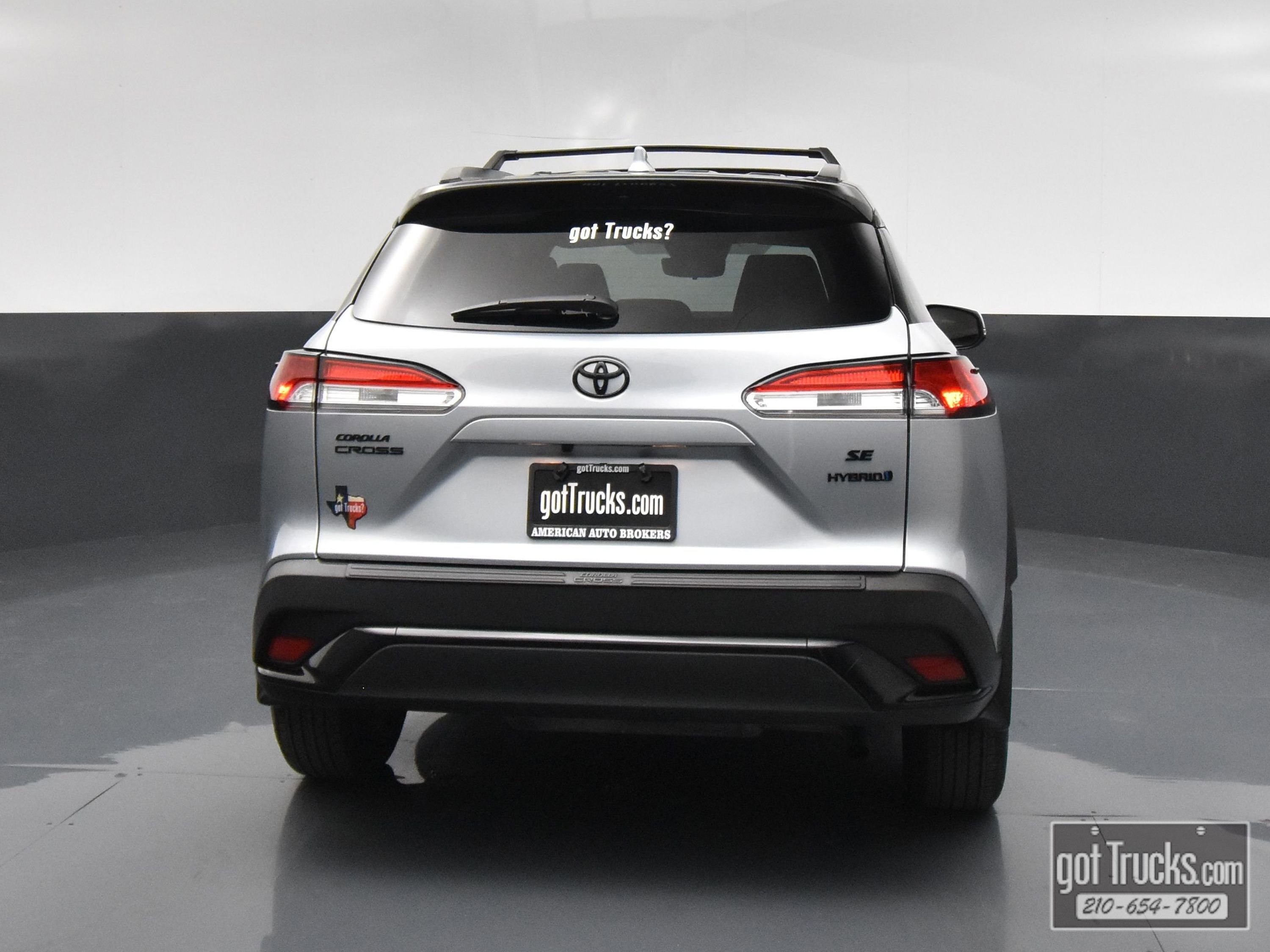 Used 2024 Toyota Corolla Cross AWD Hybrid image 6