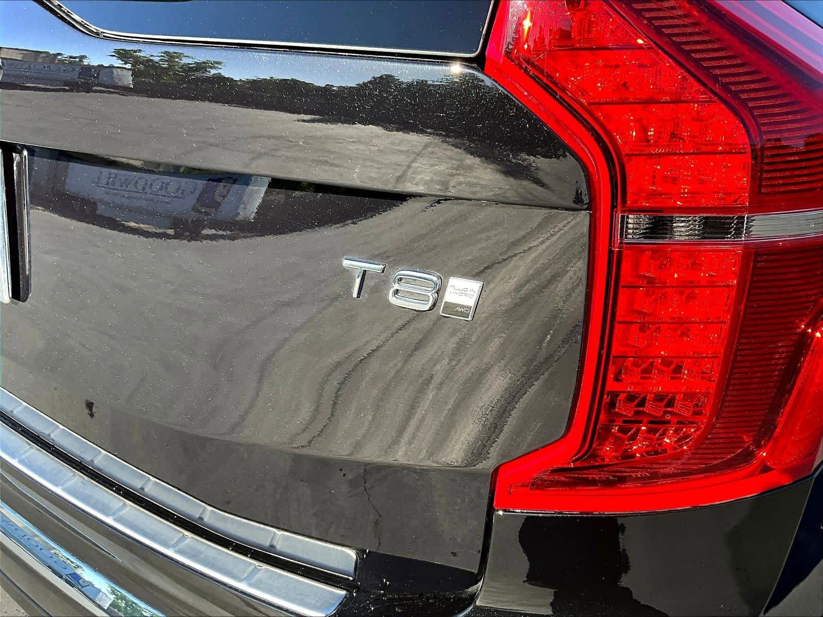 Used 2025 Volvo XC90 T8 Plus w/ Protection Package Premier image 10