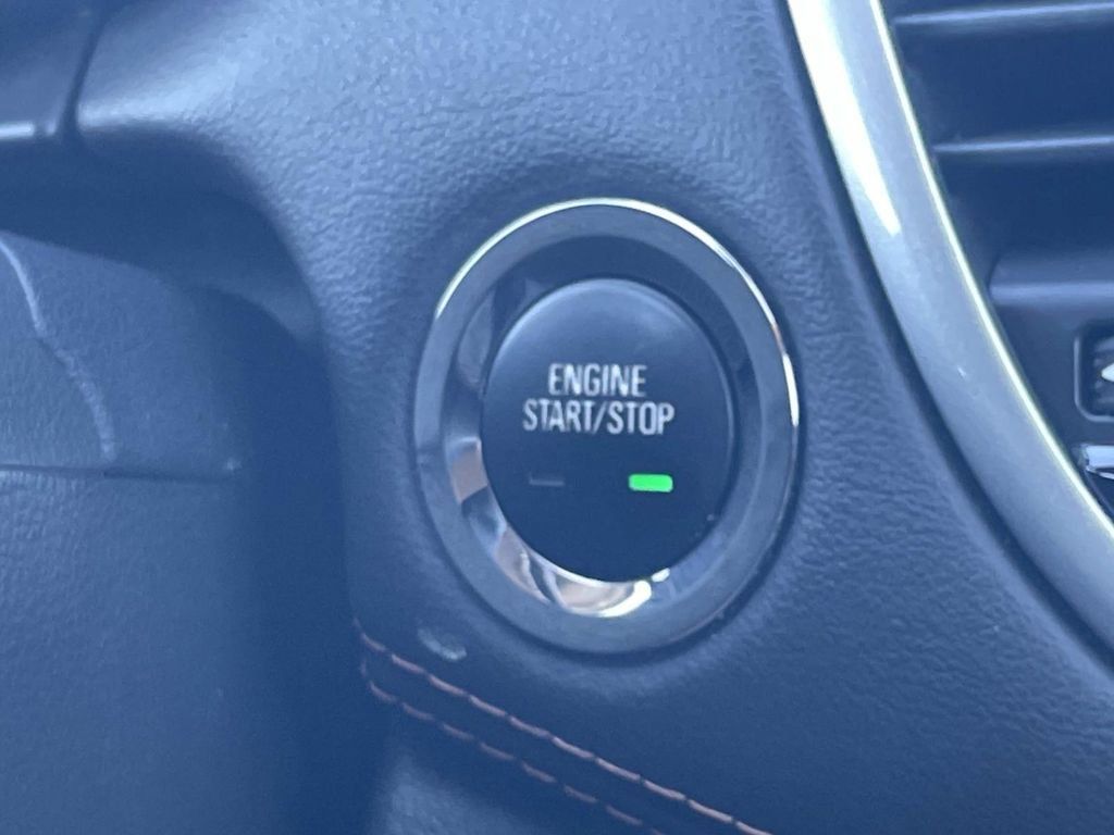 Used 2019 Chevrolet Trax LT w/ LT Convenience Package image 21