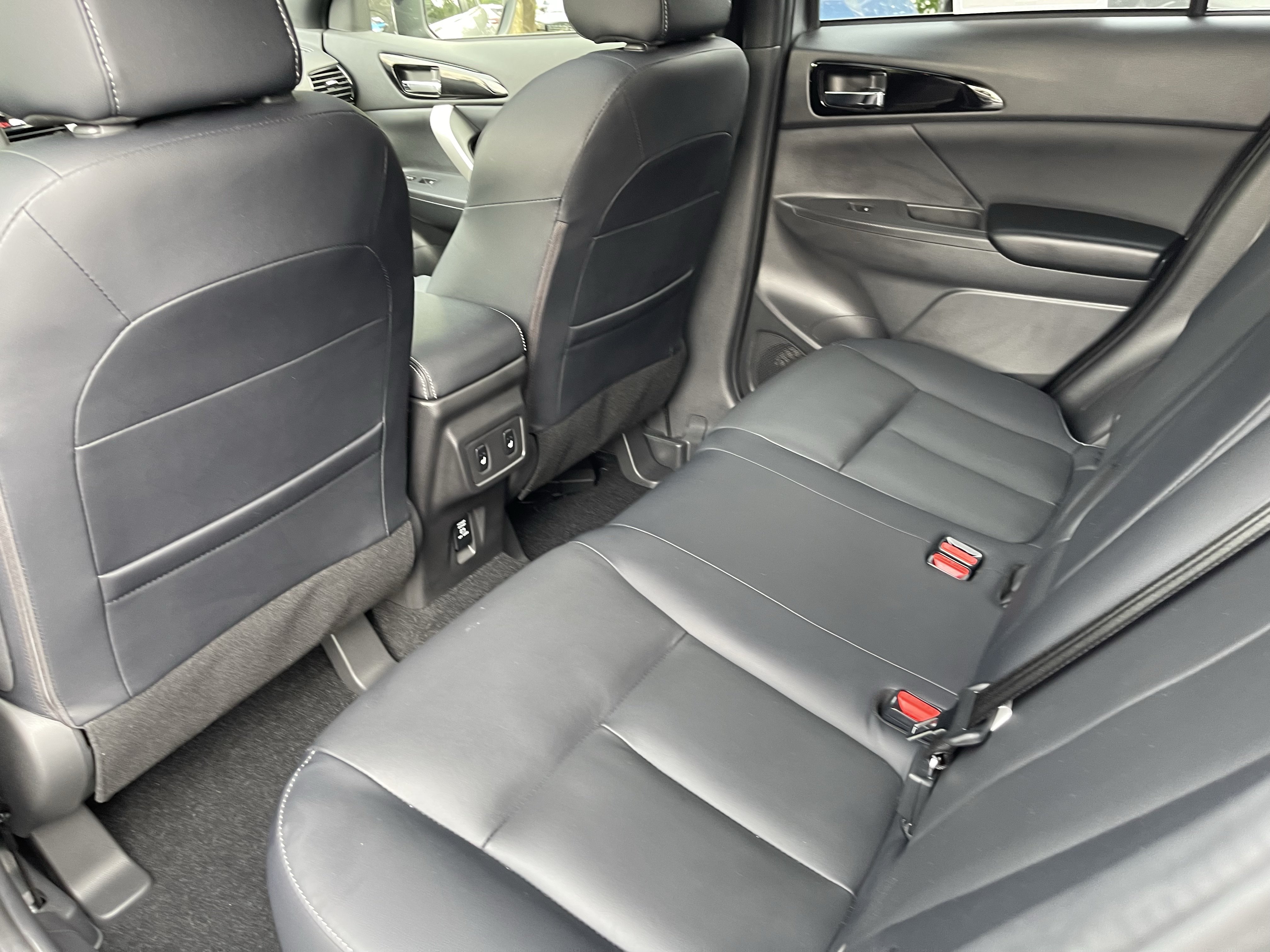 Used 2023 Mitsubishi Eclipse Cross SE AWD/4WD image 17