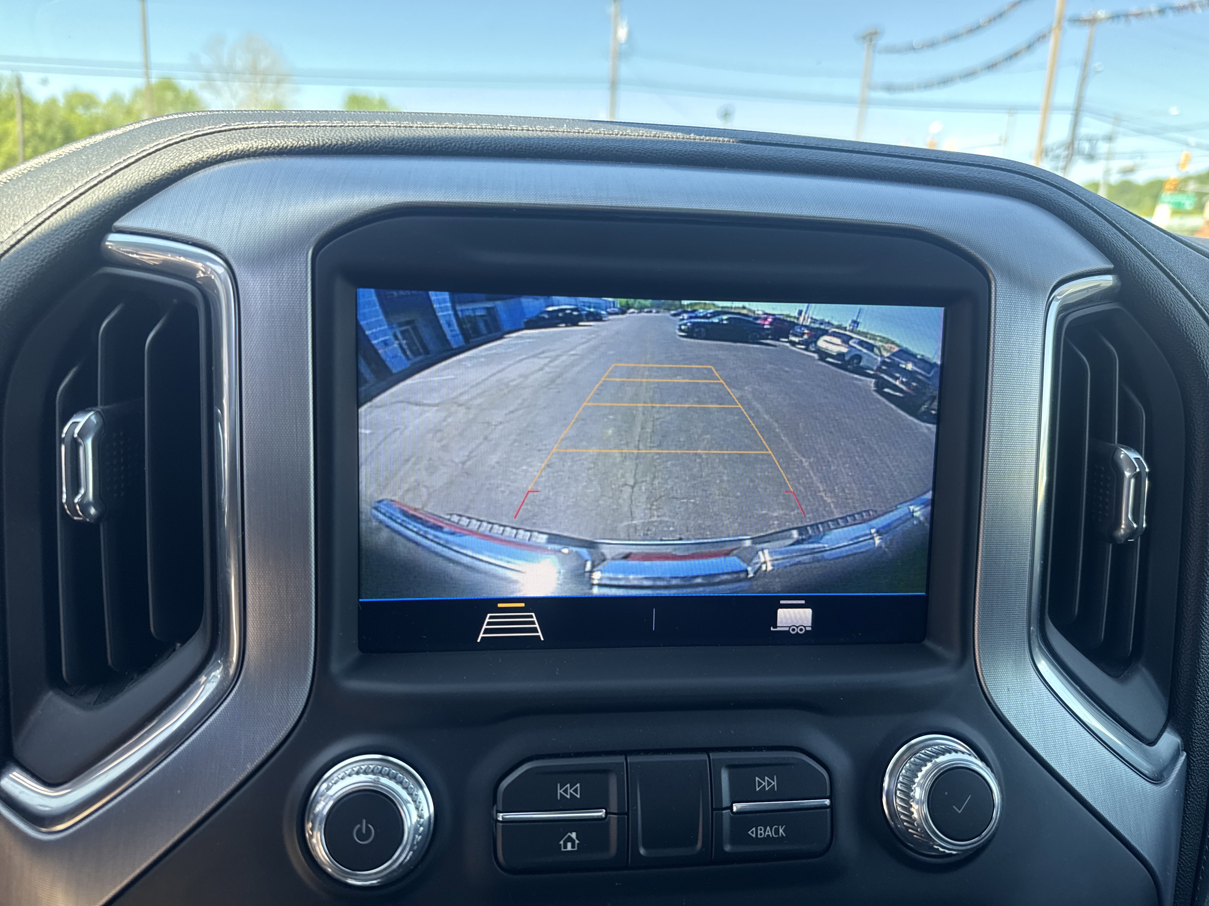 Used 2022 GMC Sierra 2500 SLE w/ SLE Value Package; AWD/4WD image 26