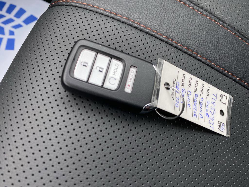 Used 2025 Honda Ridgeline TrailSport image 37