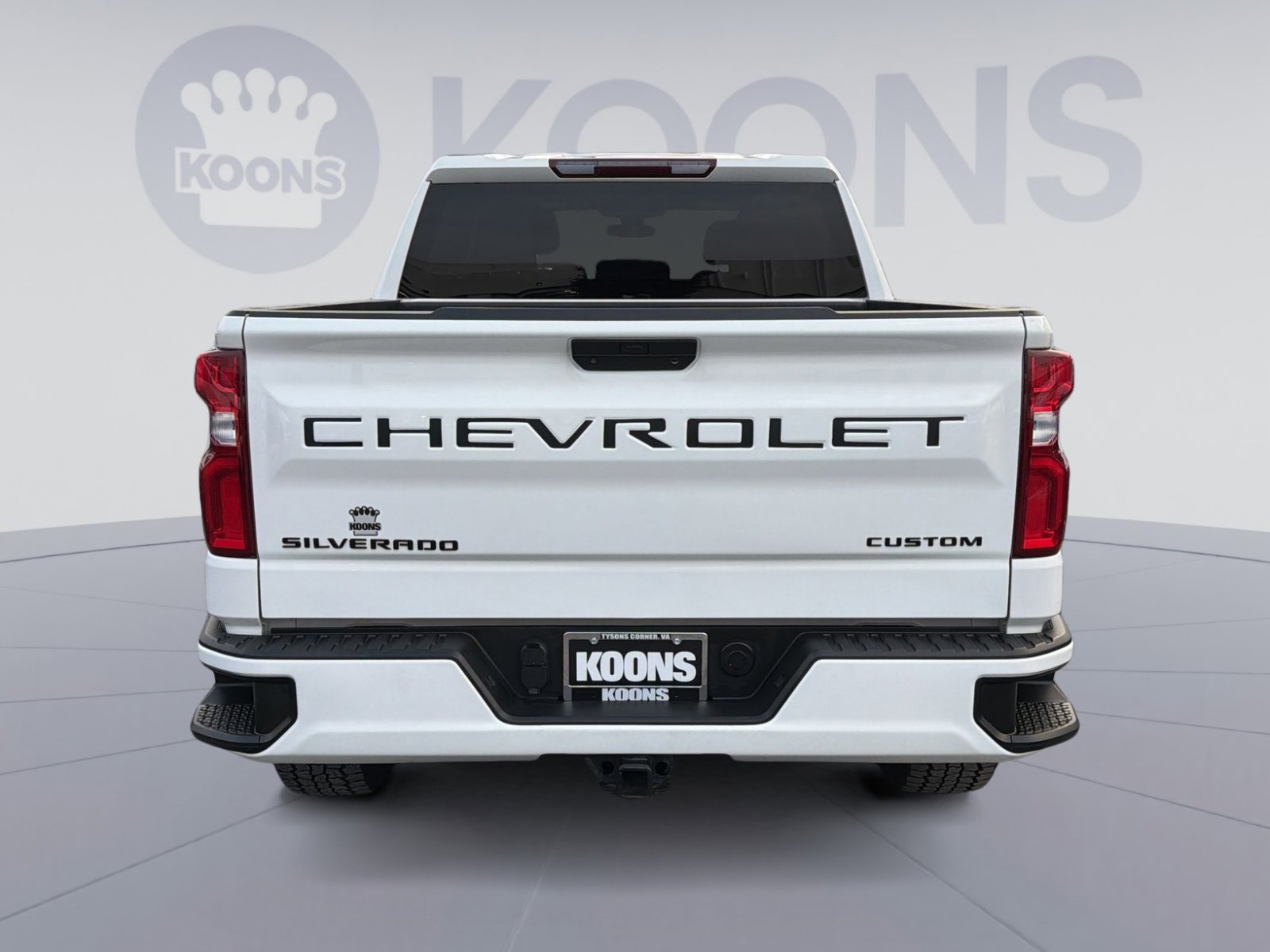 Used 2022 Chevrolet Silverado 1500 Custom w/ LPO, Blackout Package image 5