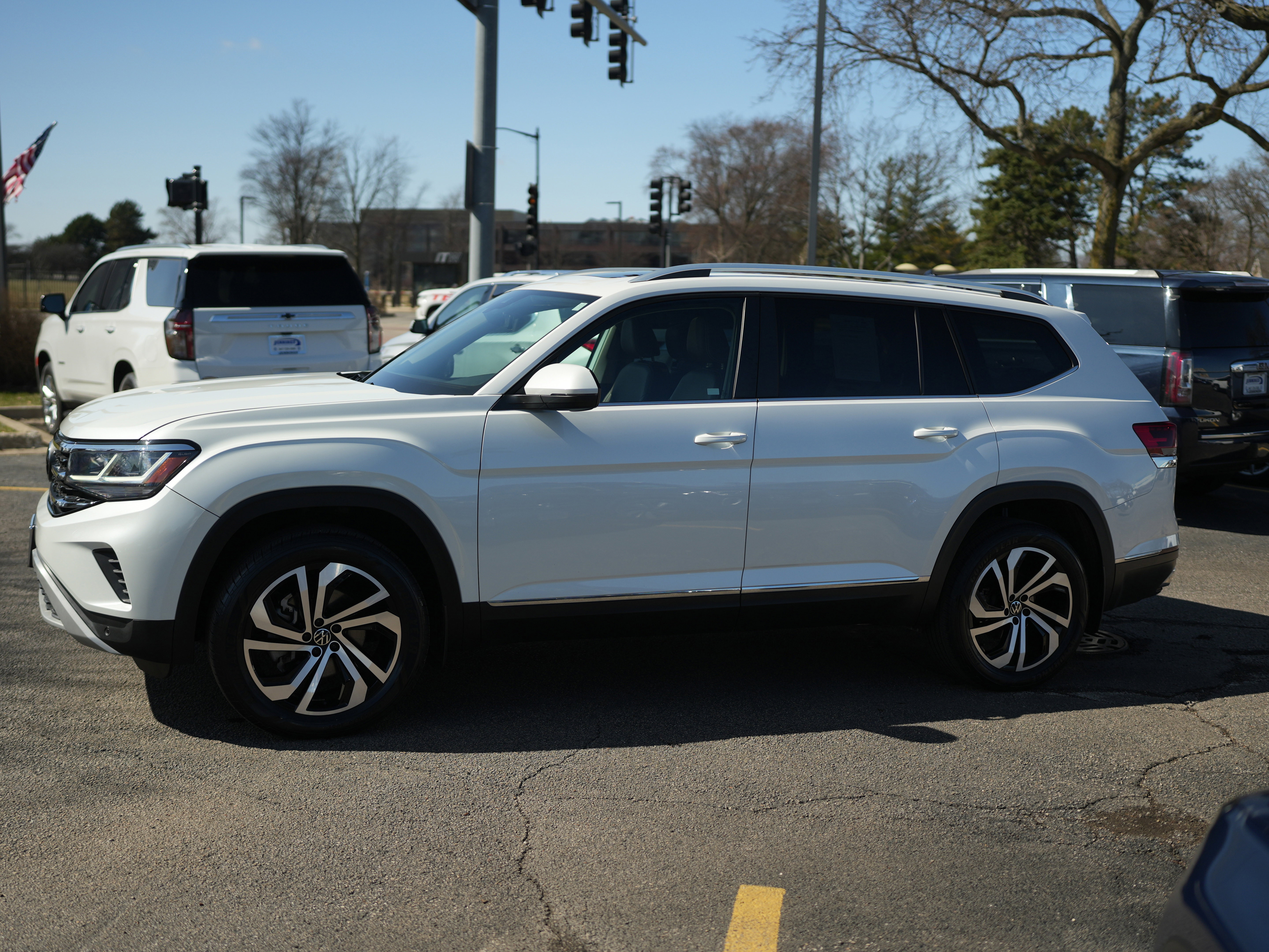 Certified 2023 Volkswagen Atlas SEL image 10