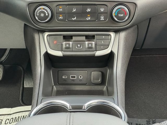 Used 2023 GMC Terrain SLE AWD/4WD image 18
