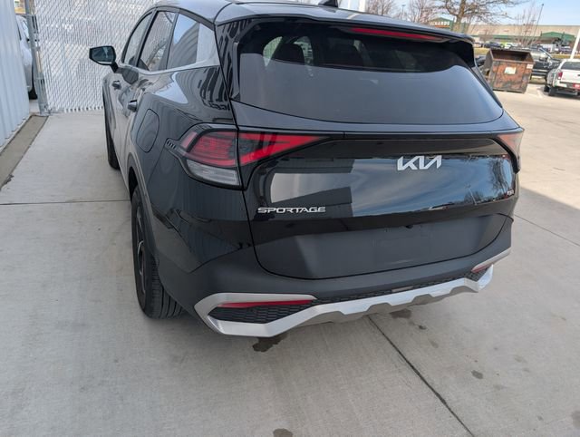 Used 2024 Kia Sportage LX image 12