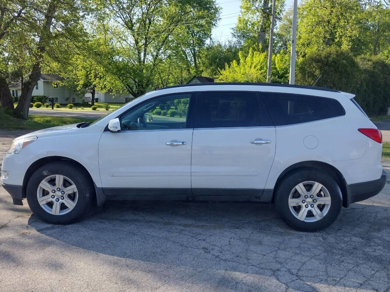 Used 2010 Chevrolet Traverse LT AWD/4WD image 5
