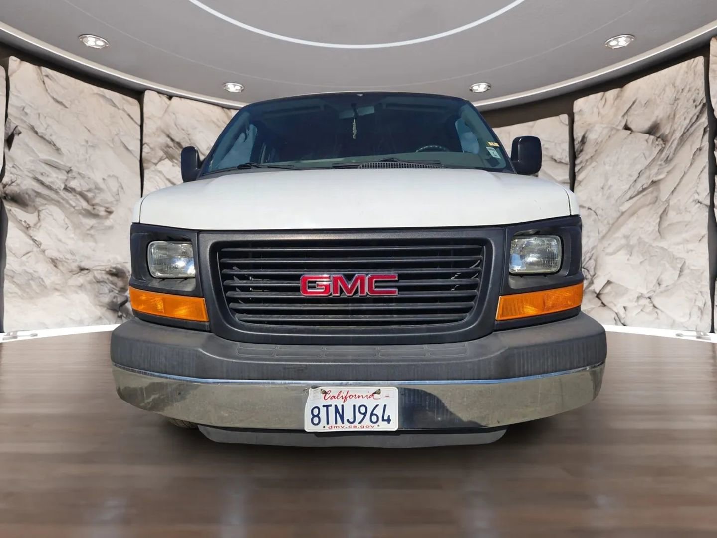 Used 2016 GMC Savana 3500 LS image 2