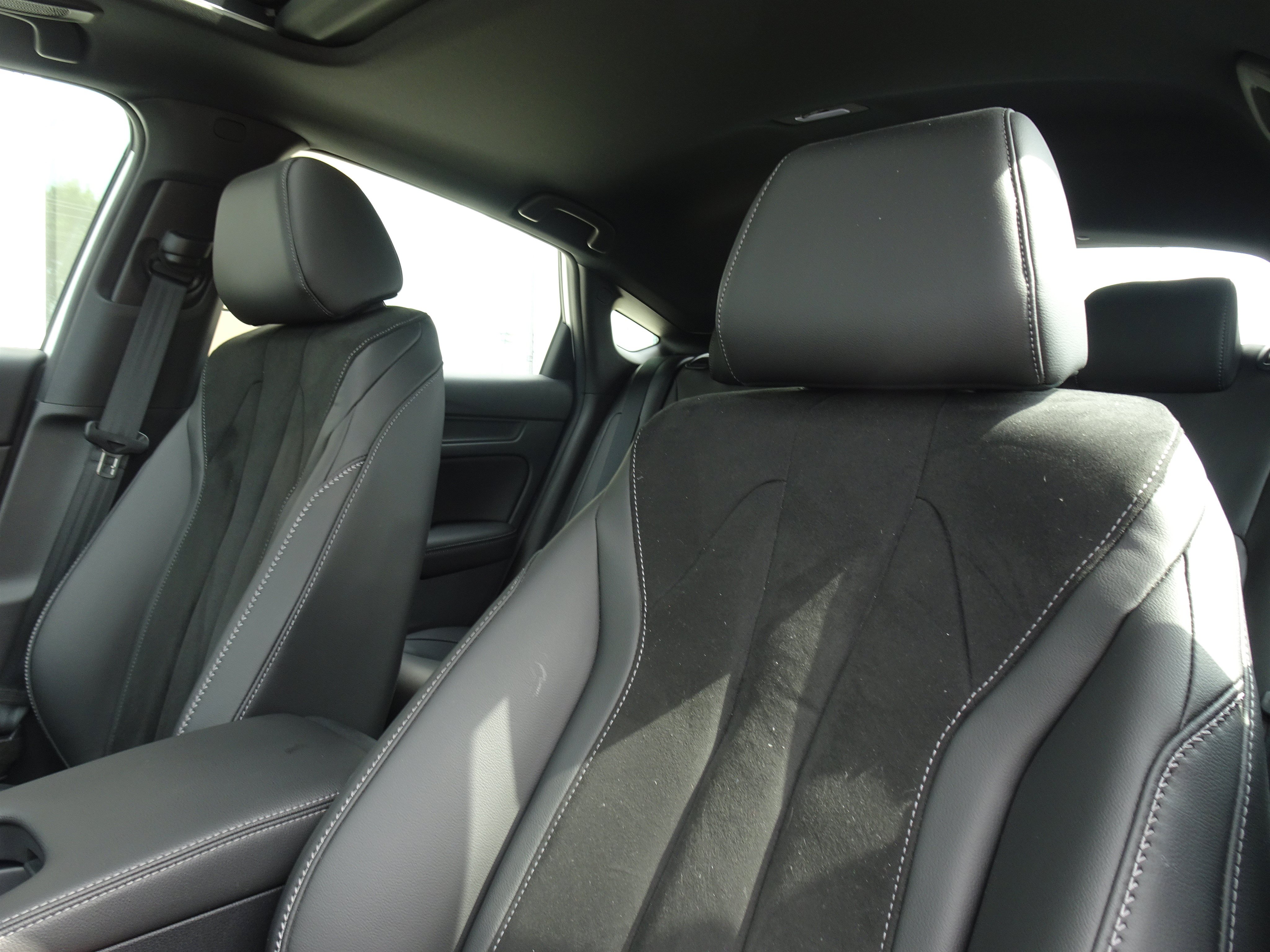 Used 2025 Acura Integra A-Spec FWD image 10