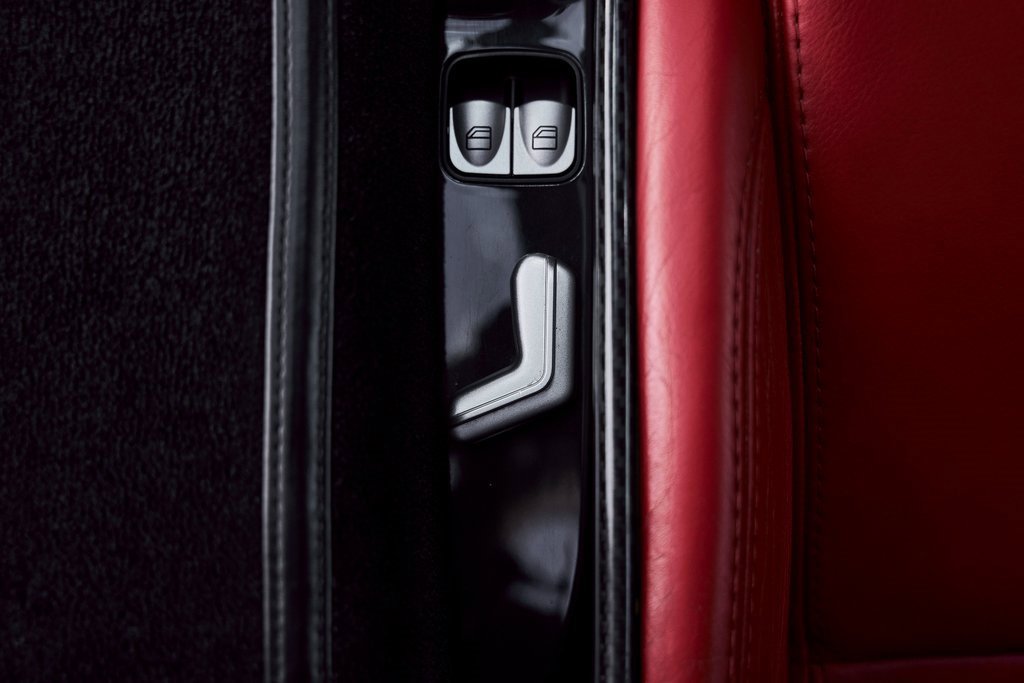 Used 2006 Mercedes-Benz SLR image 41