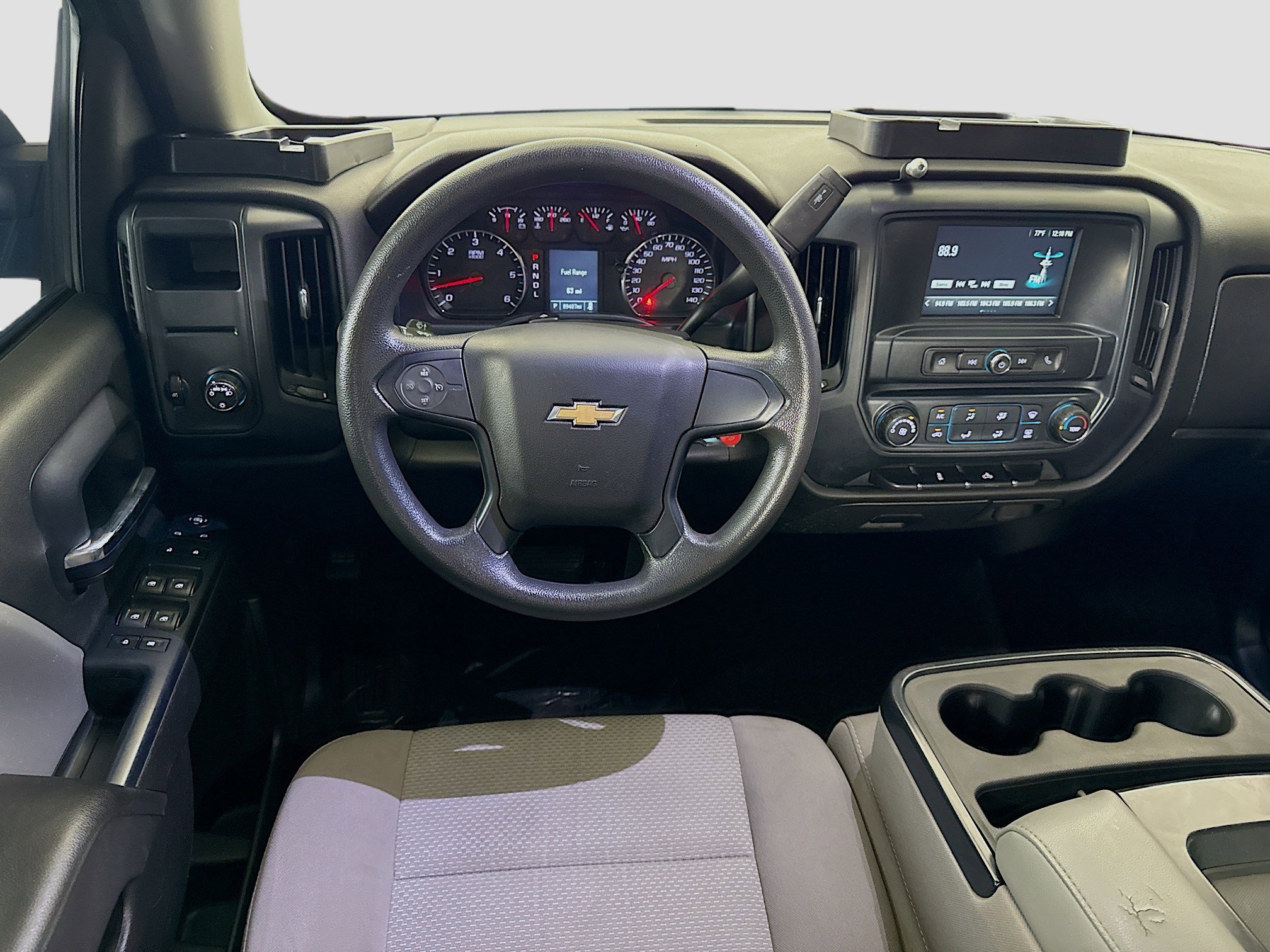 Used 2018 Chevrolet Silverado 1500 Custom w/ Custom Value Package RWD image 16