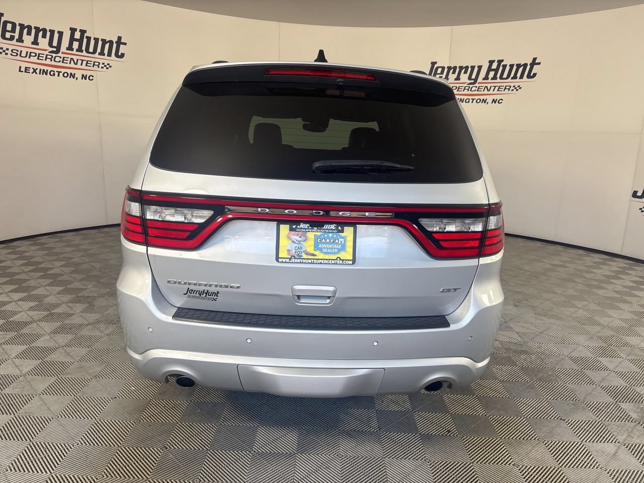 Used 2024 Dodge Durango GT RWD image 4