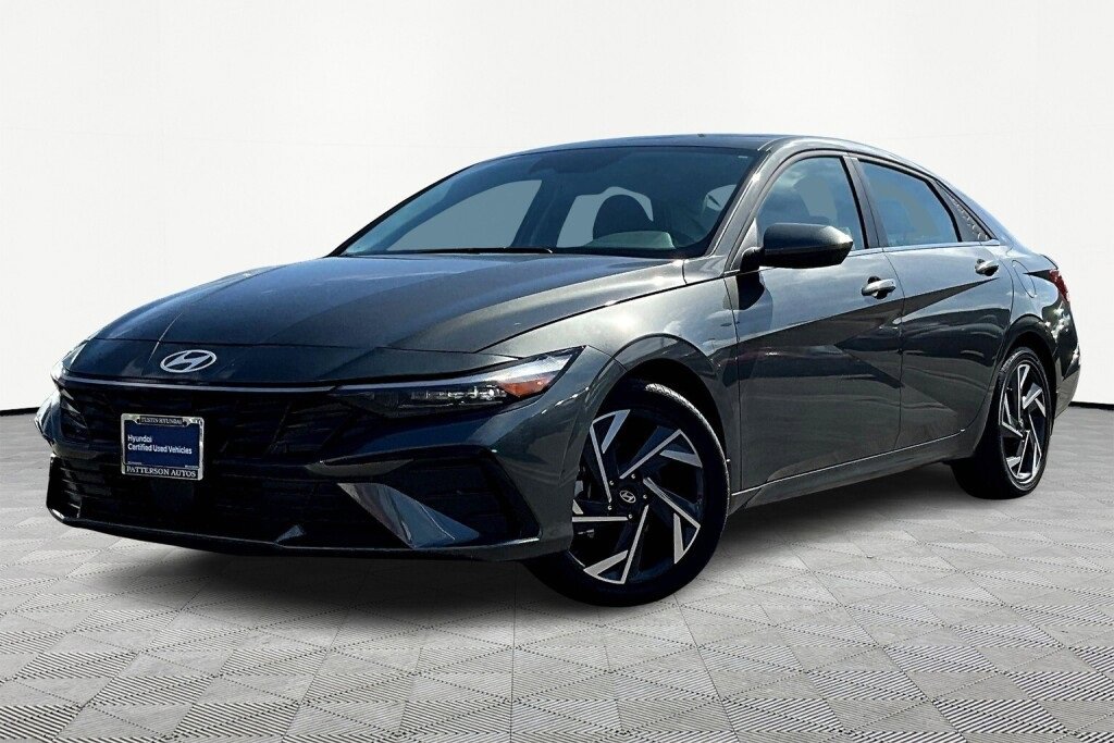 Certified 2025 Hyundai Elantra SEL