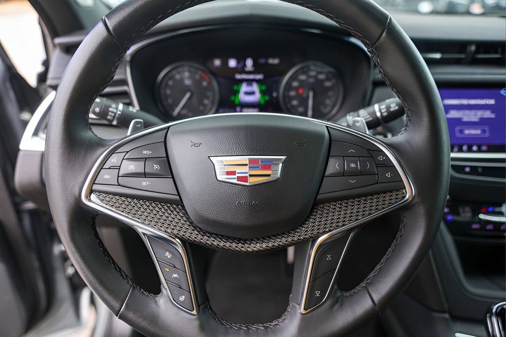 Certified 2023 Cadillac XT5 Sportv w/ Technology Package image 12