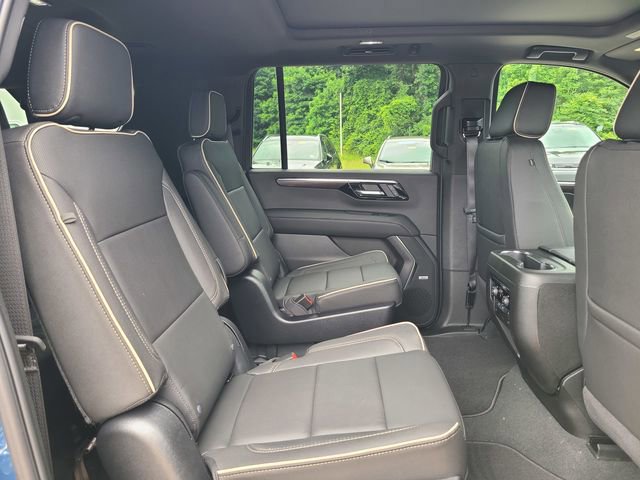 New 2025 Chevrolet Suburban Premier w/ Sun And Tow Package image 17