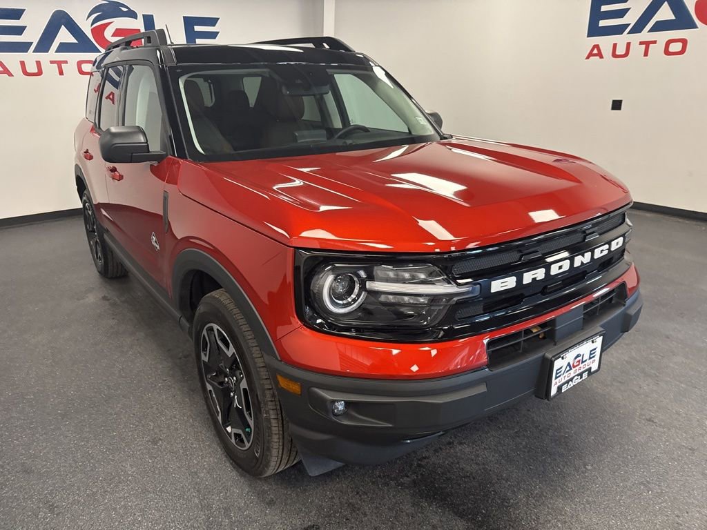 Used 2024 Ford Bronco Sport Outer Banks w/ Tech Package image 2