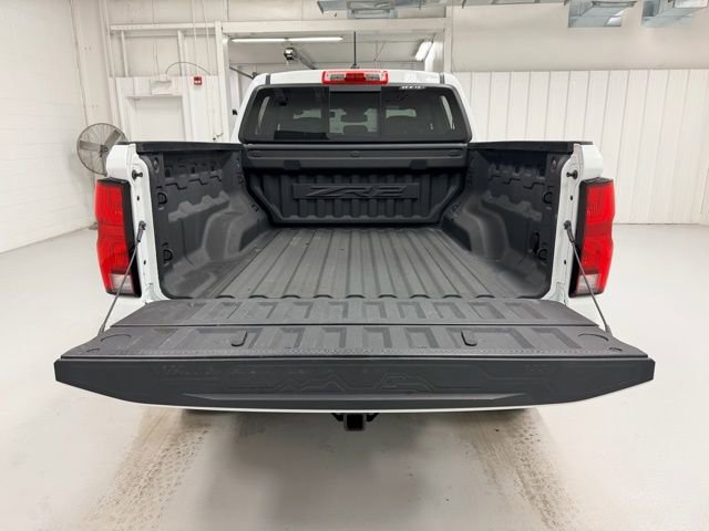 Certified 2024 Chevrolet Colorado ZR2 w/ ZR2 Convenience Package III image 26
