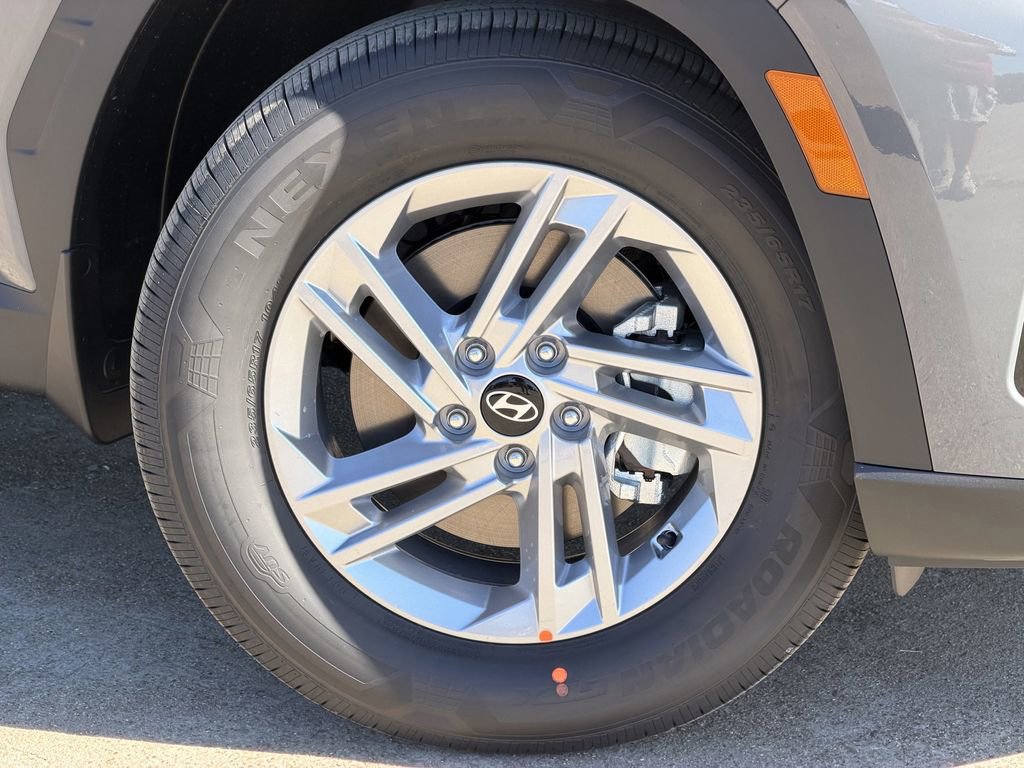 New 2026 Hyundai Tucson SE image 9